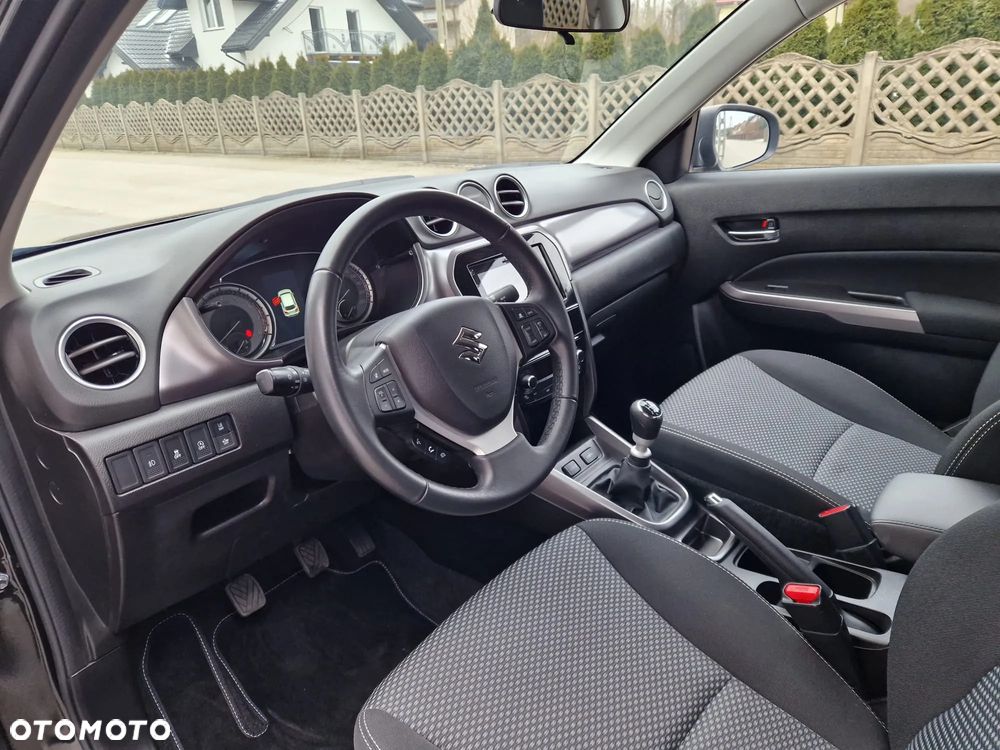 Suzuki Vitara 1.4 Boosterjet Premium 2WD - 36