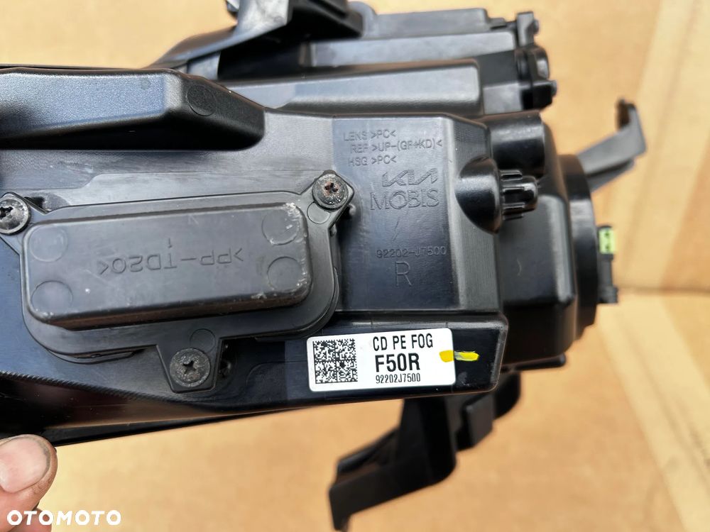 HALOGEN PRAWY KIA CEED III 3 LIFT LED DRL 92202-J7500 - 4