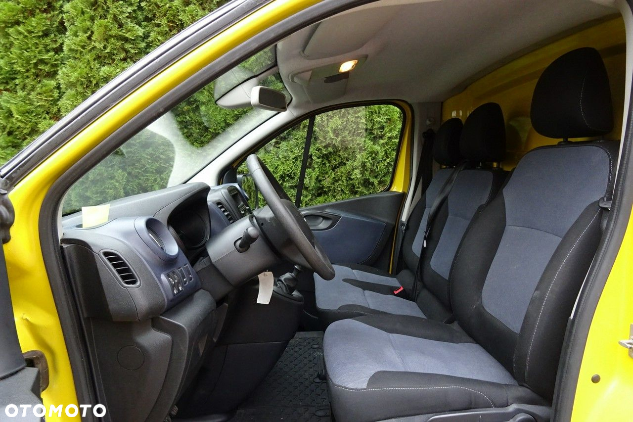 Opel Vivaro - 12
