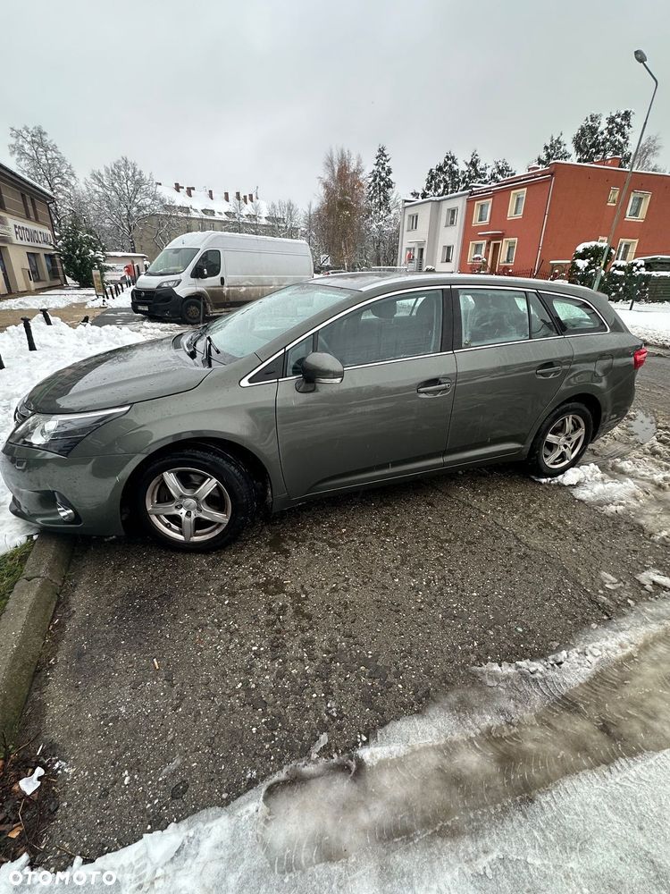 Toyota Avensis 2.0 D-4D Edition - 6