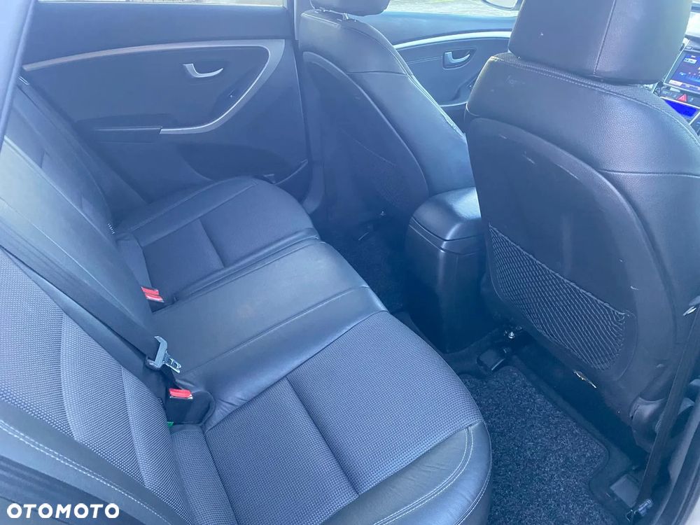 Hyundai i30 1.6 CRDI Trend - 8