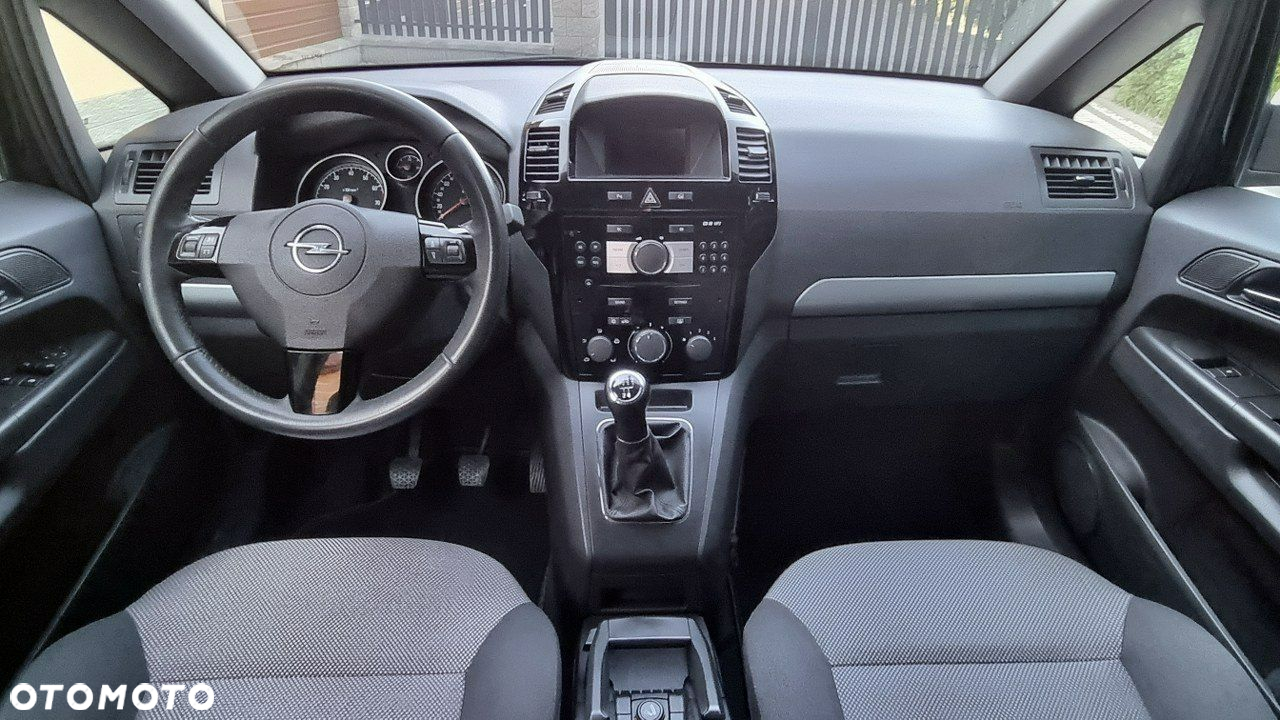 Opel Zafira - 13