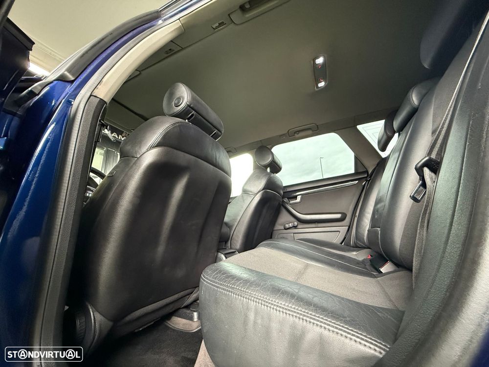 Audi A4 Avant 1.9 TDI m6 S-Line - 37