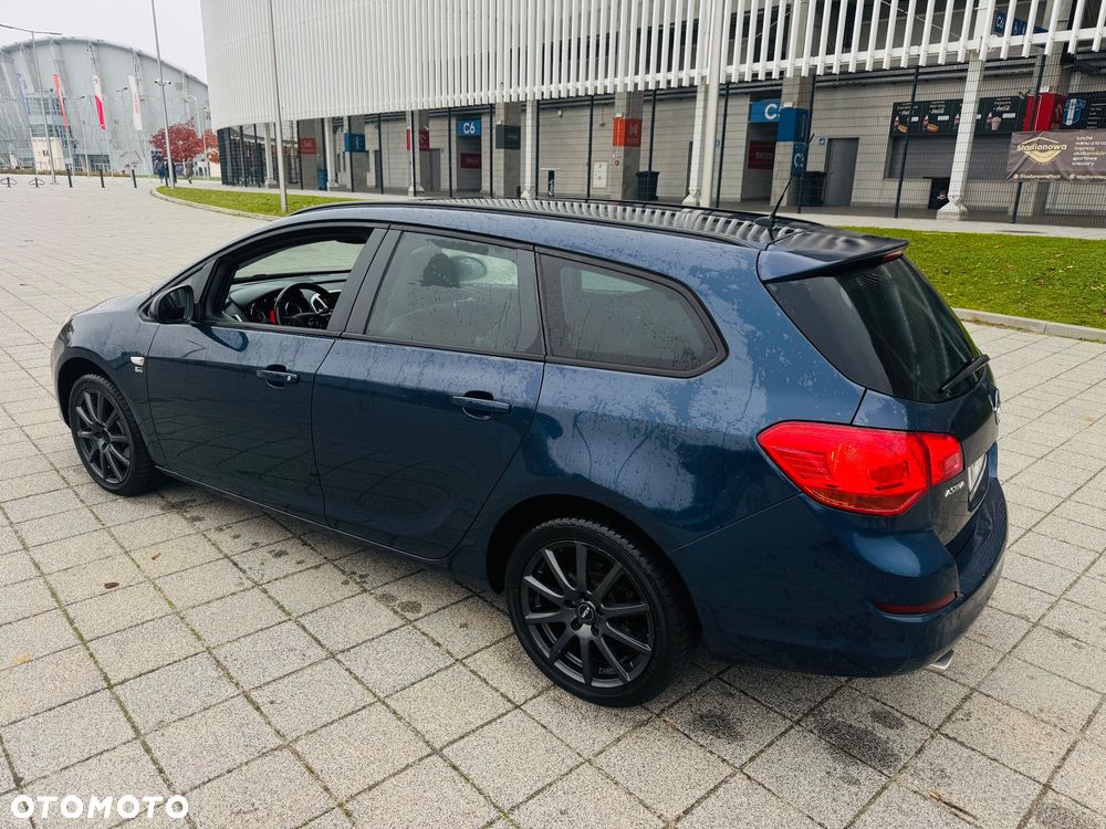 Opel Astra ver-1-4-turbo-150-jahre - 11