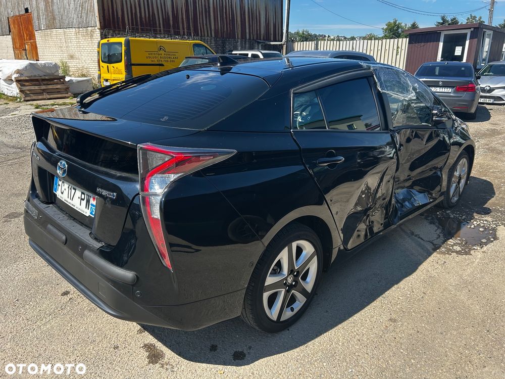 Toyota Prius Hybrid - 1