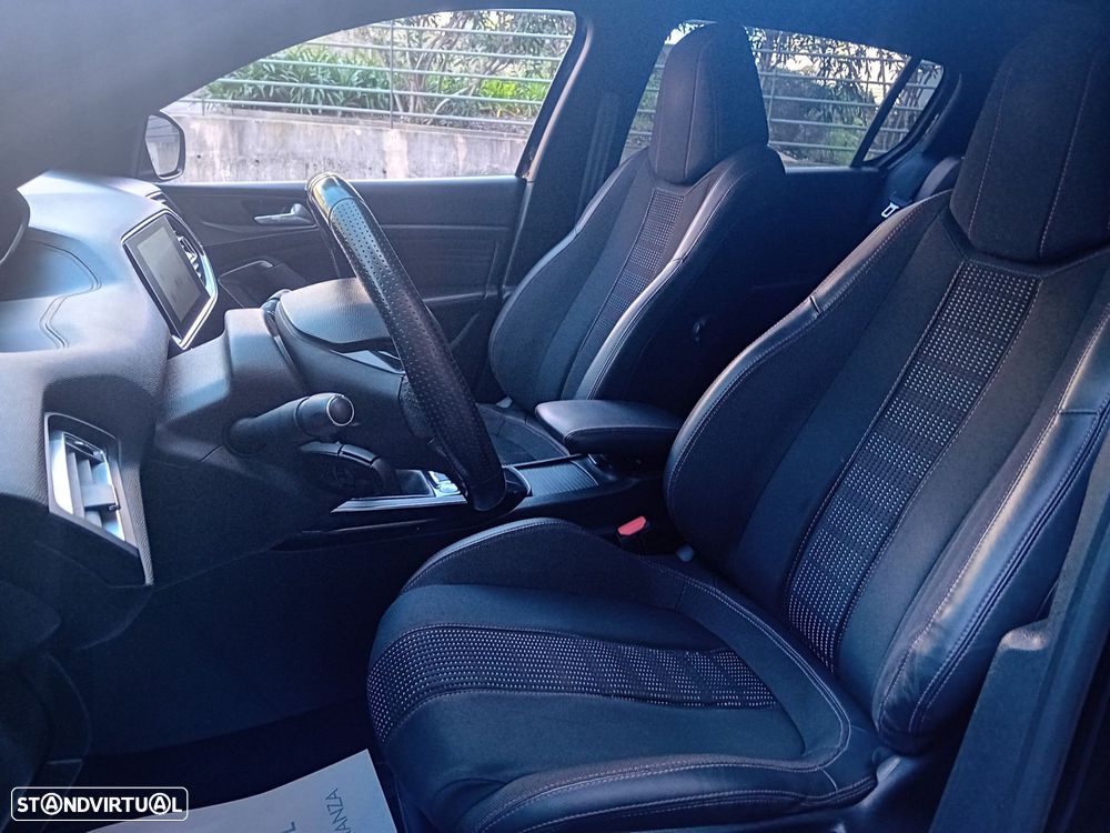 Peugeot 308 1.2 PureTech GT Line - 16