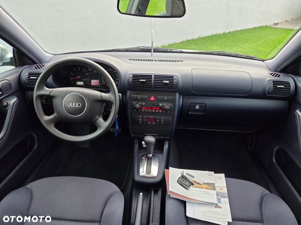 Audi A3 Sportback - 13