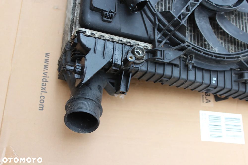 KOMPLET CHŁODNIC WENTYLATOR AUDI A4 A5 Q5 8K0121251T 2014 - 12