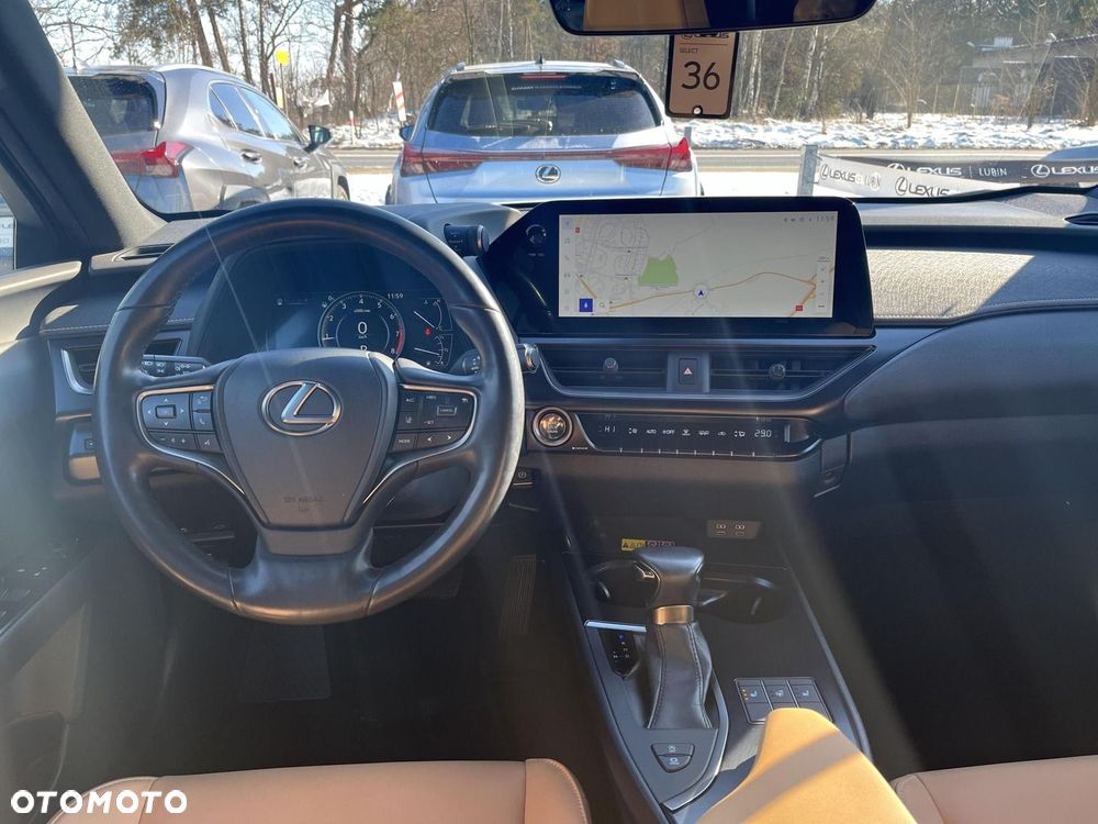 Lexus UX - 11