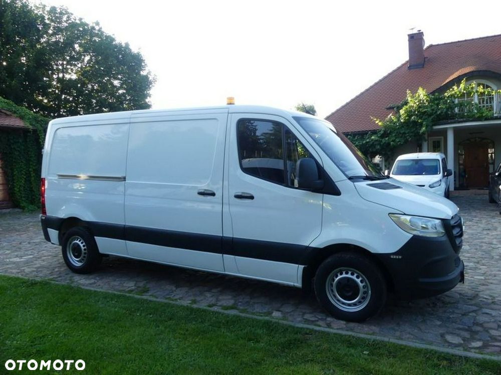 Mercedes-Benz Sprinter - 17