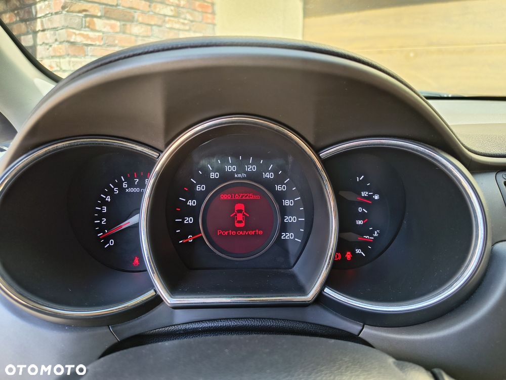 Kia Rio - 17