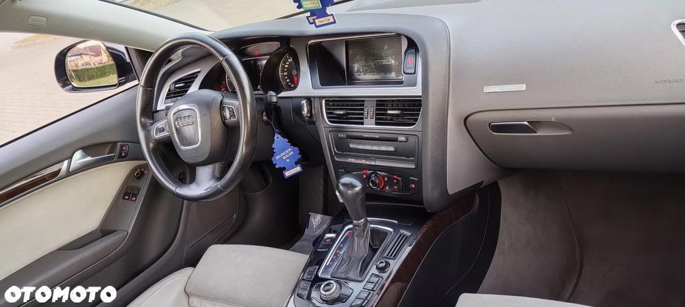 Audi A5 Coupé 2.7 TDI Multitronic - 27