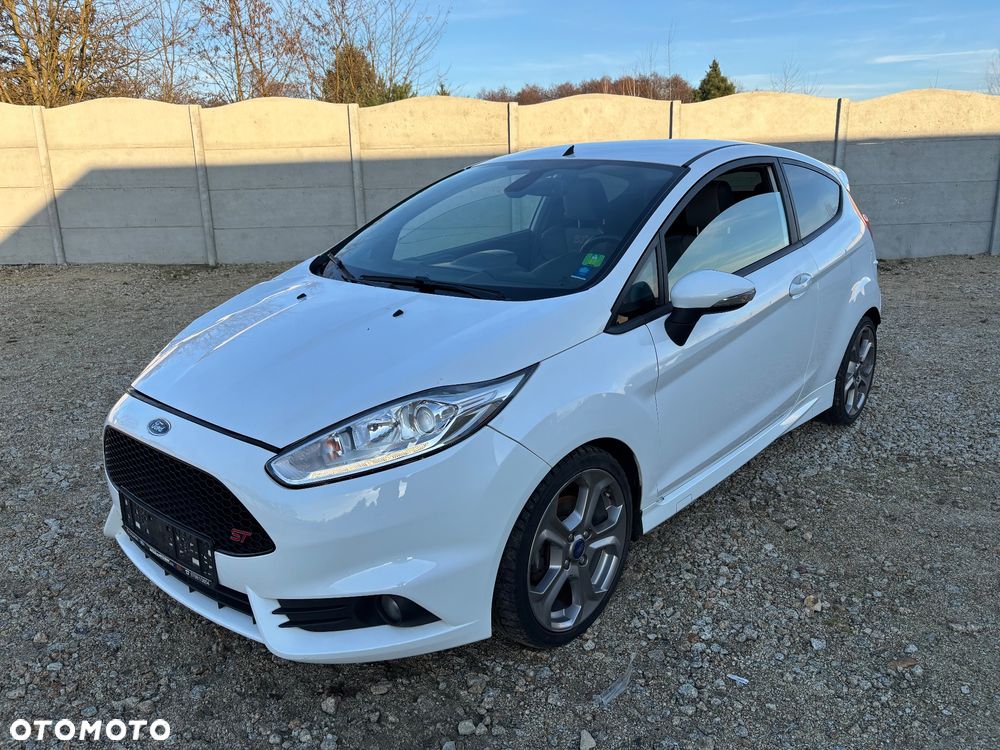 Ford Fiesta 1.6 EcoBoost ST - 3