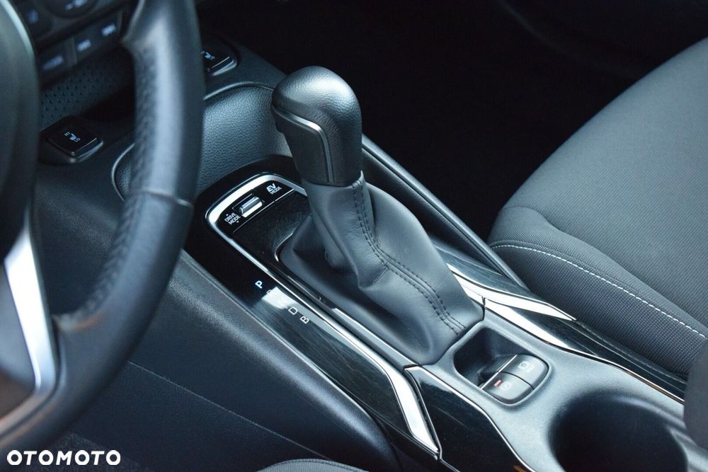 Toyota Corolla 1.8 Hybrid Comfort - 18