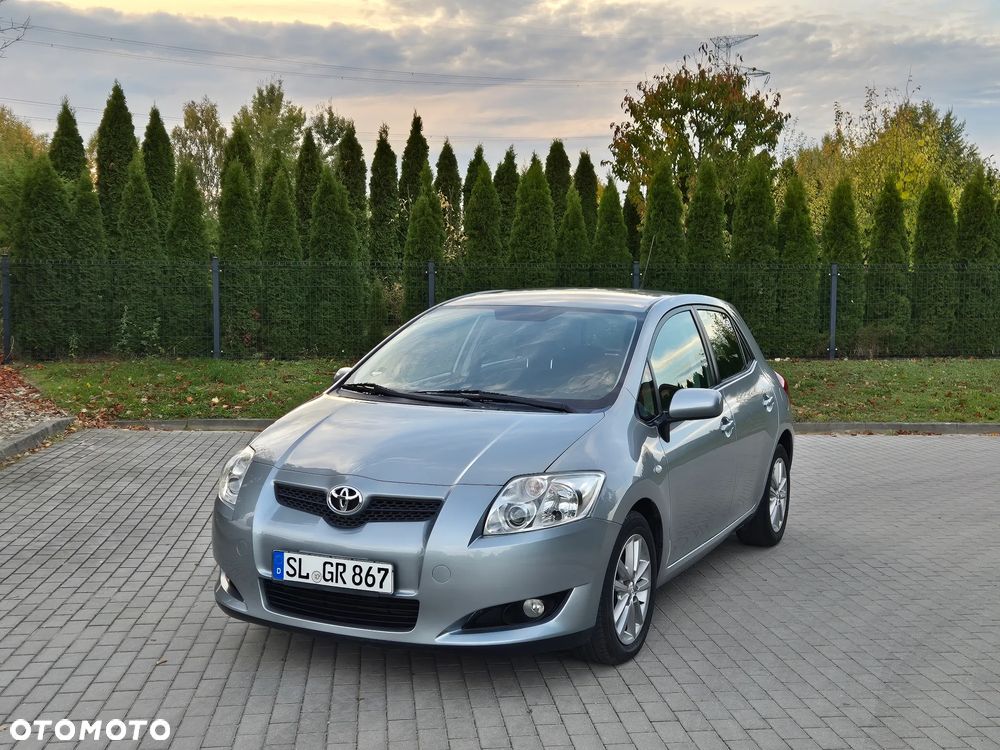 Toyota Auris 1.6 VVT-i Executive - 1