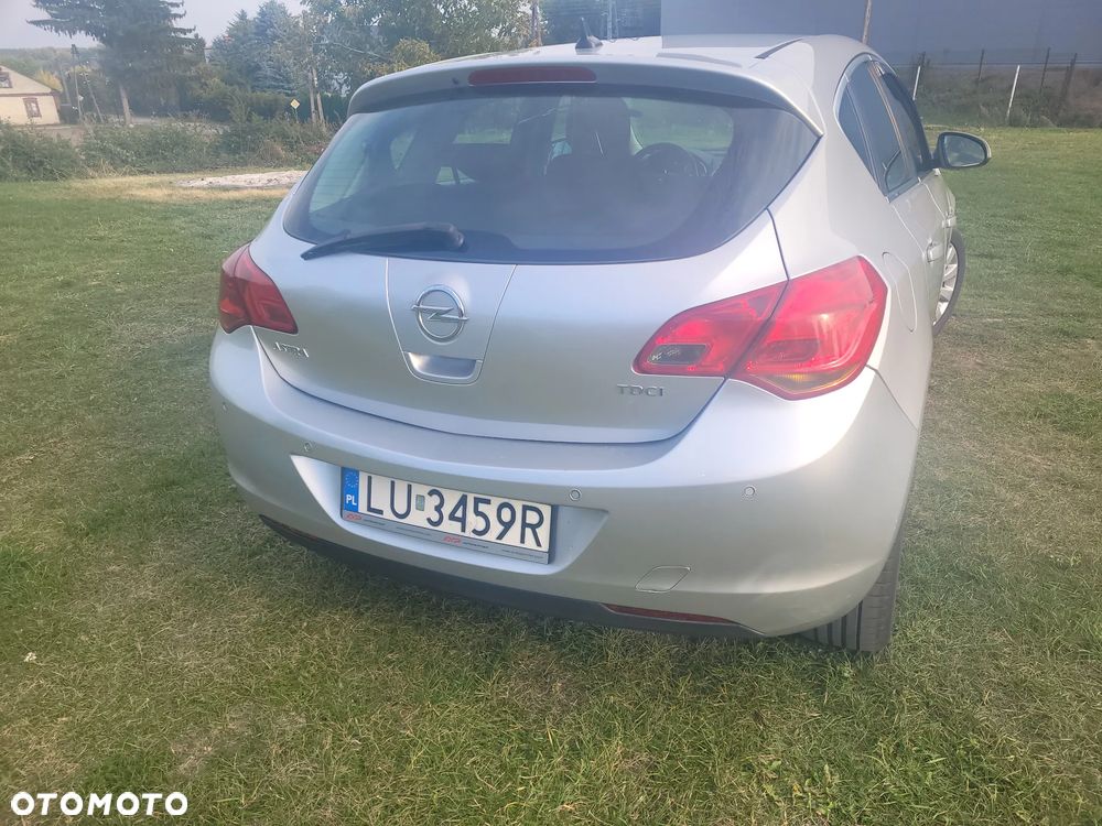 Opel Astra 1.7 CDTI - 10