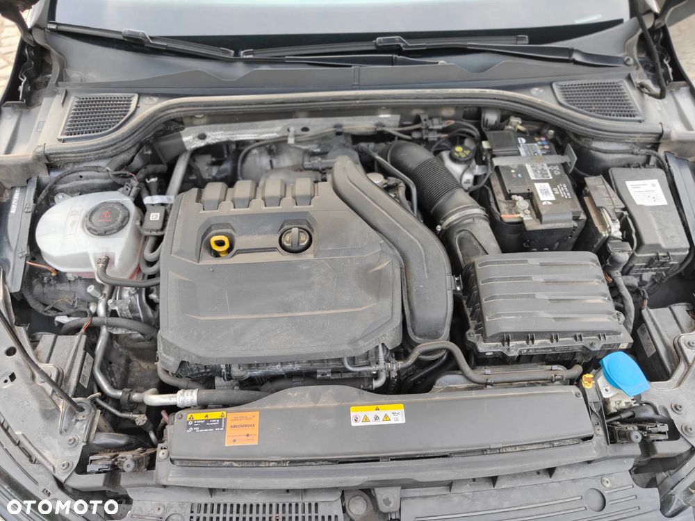 Volkswagen Golf - 20