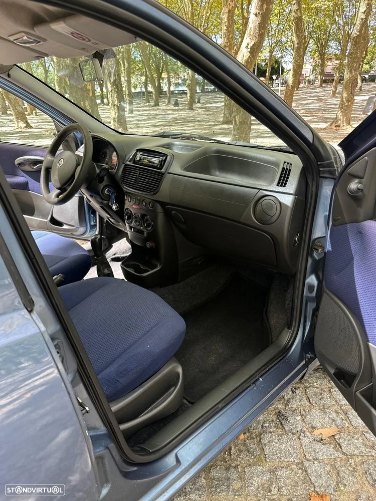 Fiat Punto 70 JTD Multijet Active - 10