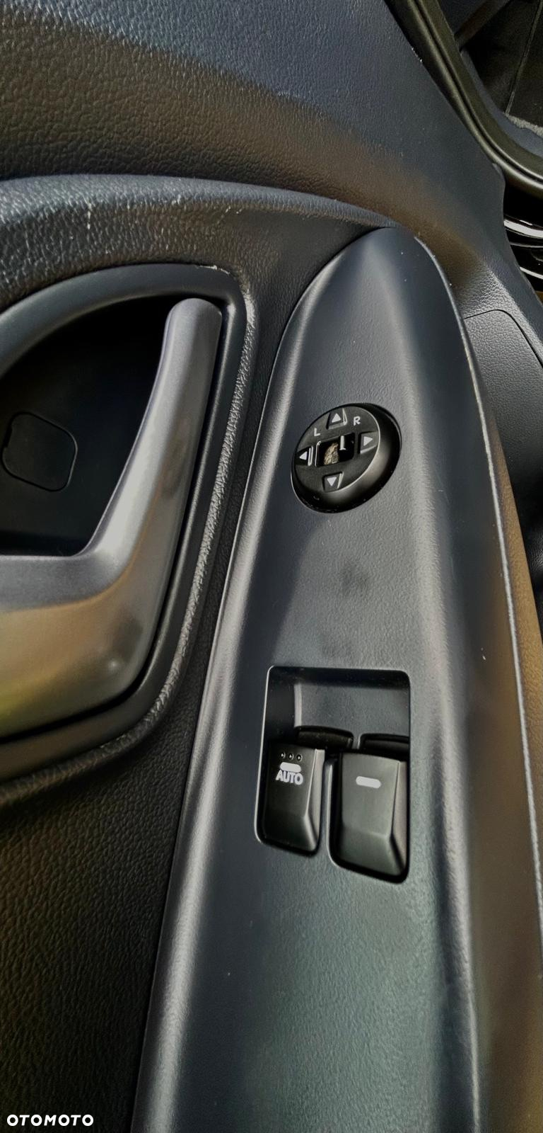 Kia Rio - 19