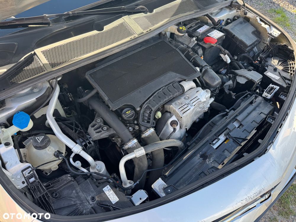 Opel Astra 1.2 T Elegance S&S - 22