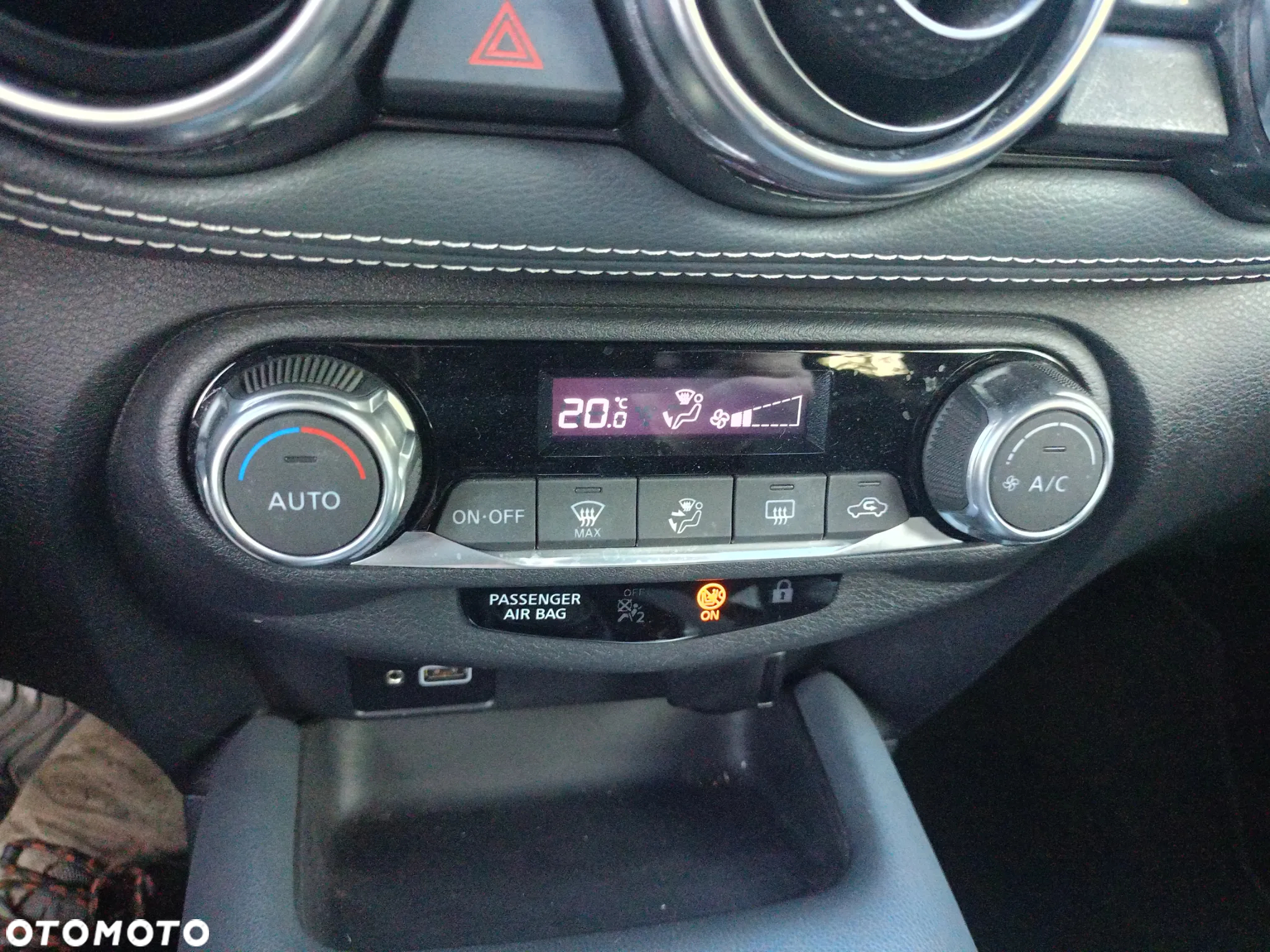 Nissan Juke 1.0 DIG-T DCT N-Connecta - 14