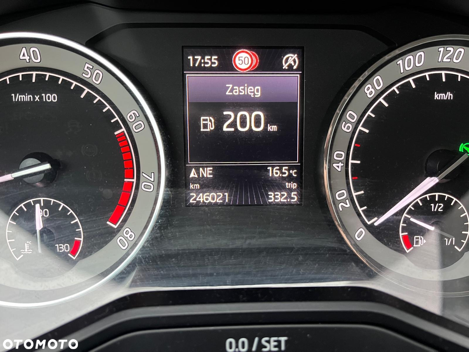 Skoda Superb 1.8 TSI L&K DSG - 14