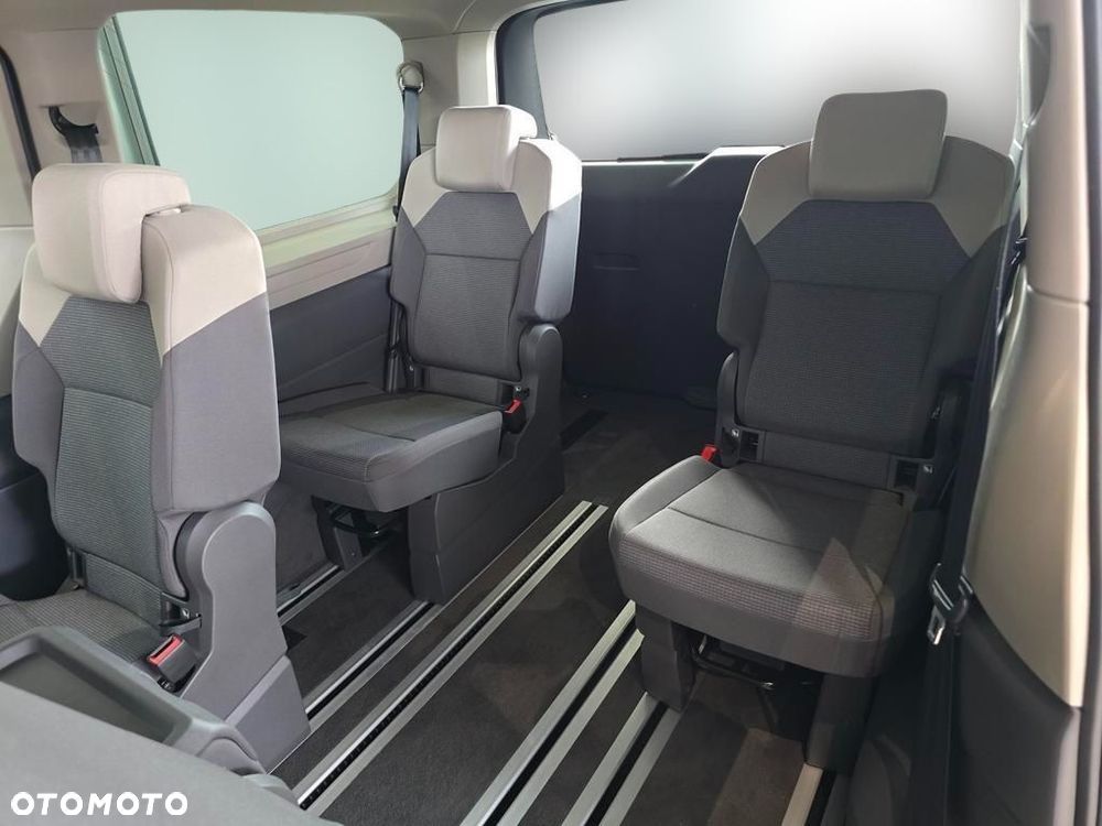Volkswagen Multivan 2.0 TDI L2 Family DSG - 9