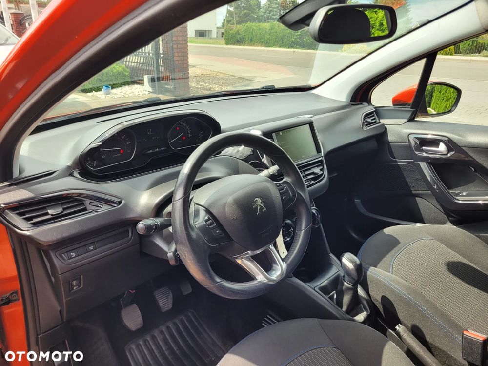Peugeot 208 1.2 PureTech Style - 17
