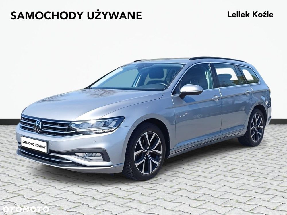 Volkswagen Passat - 1