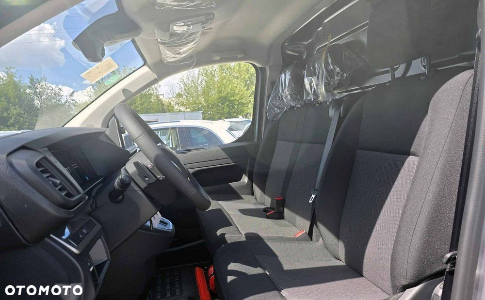 Peugeot E-Expert Furgon XL 75 kWh 136KM - 9