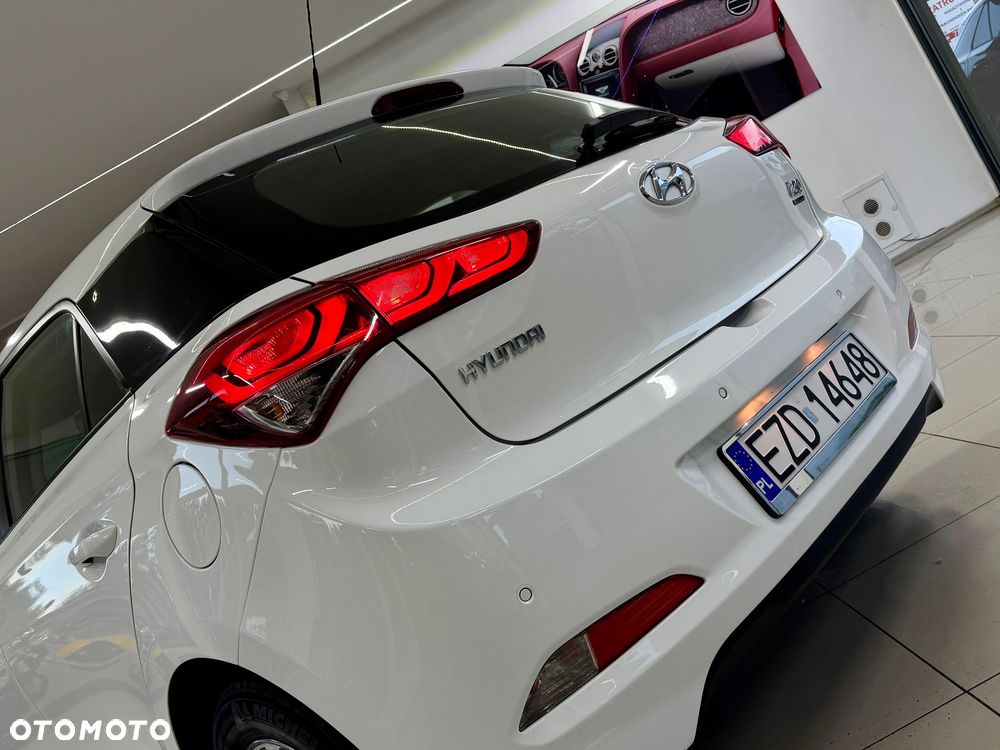 Hyundai i20 1.4 Premium - 17