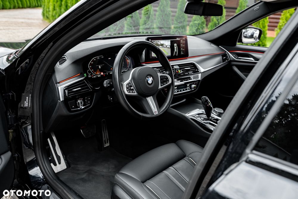 BMW Seria 5 520d Touring Sport Line - 16