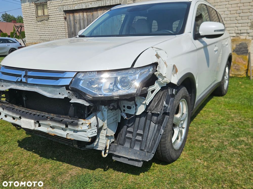Mitsubishi Outlander 2.2 DI-D Intense + SDA 4WD - 6