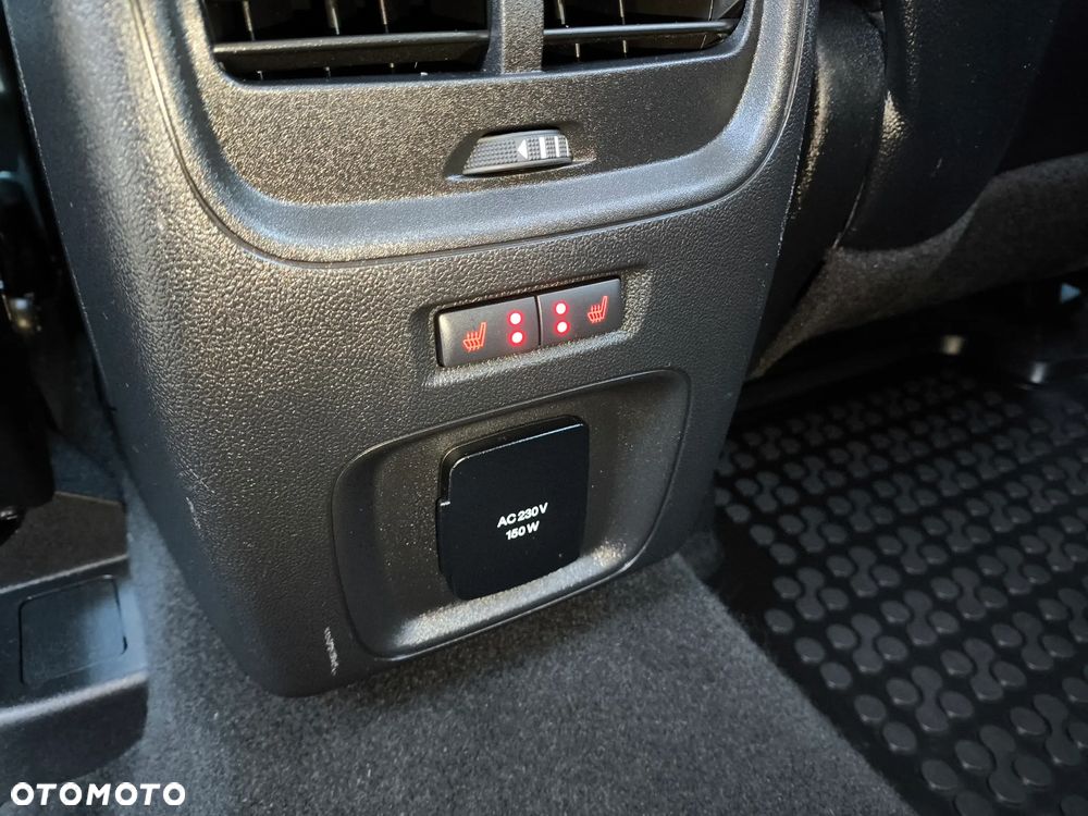 Ford Kuga 2.0 EcoBlue 4x4 TITANIUM X - 17