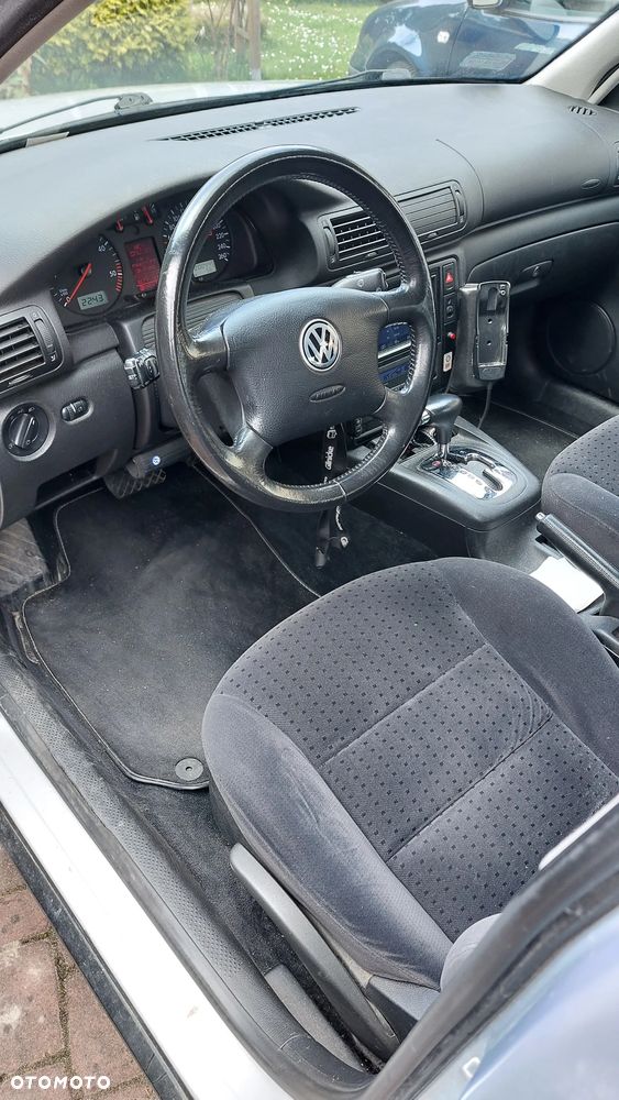 Volkswagen Passat 2.5 TDI Comfortline Tiptr - 5