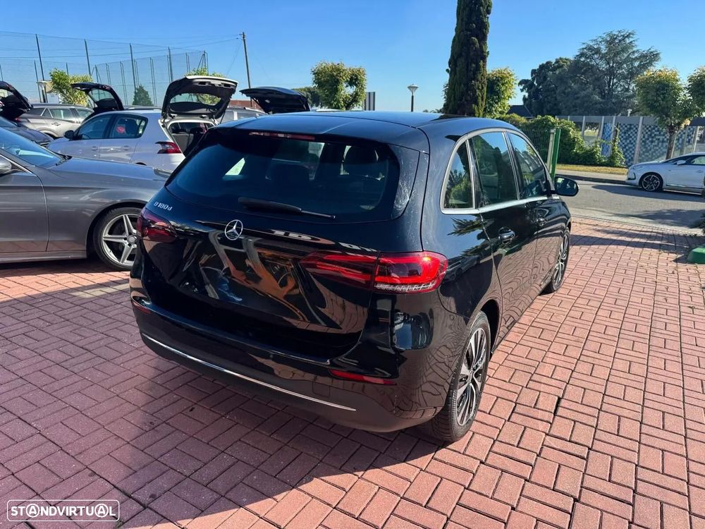 Mercedes-Benz B 180 - 11