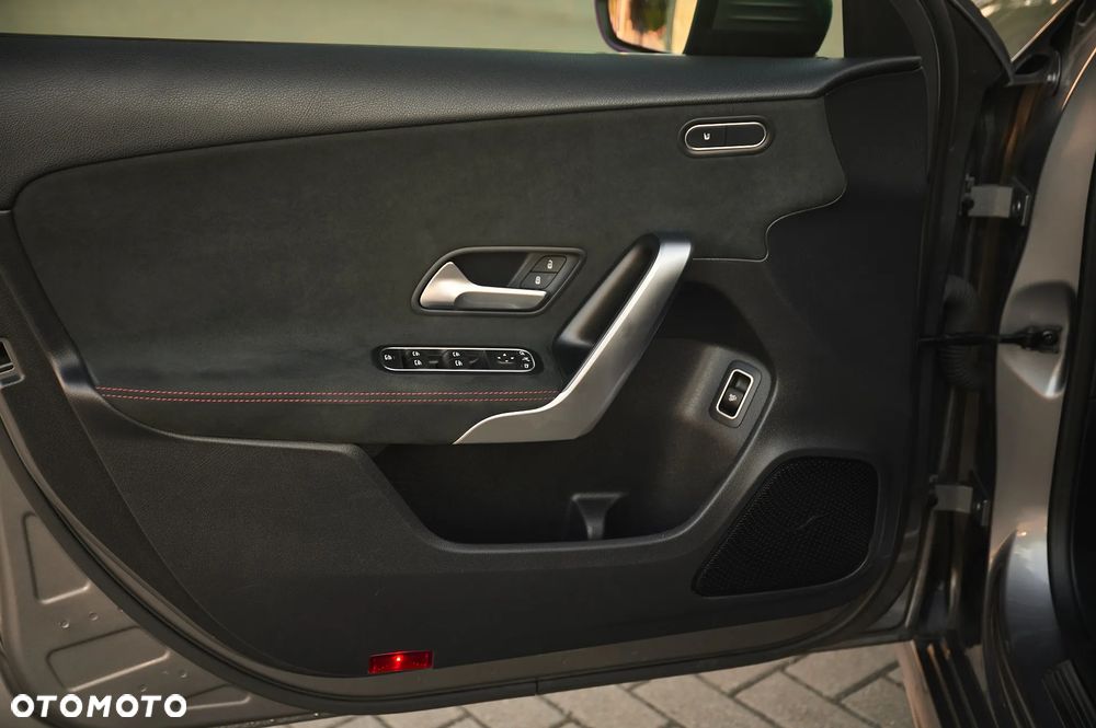 Mercedes-Benz Klasa A 220 d 8G-DCT AMG Line - 28
