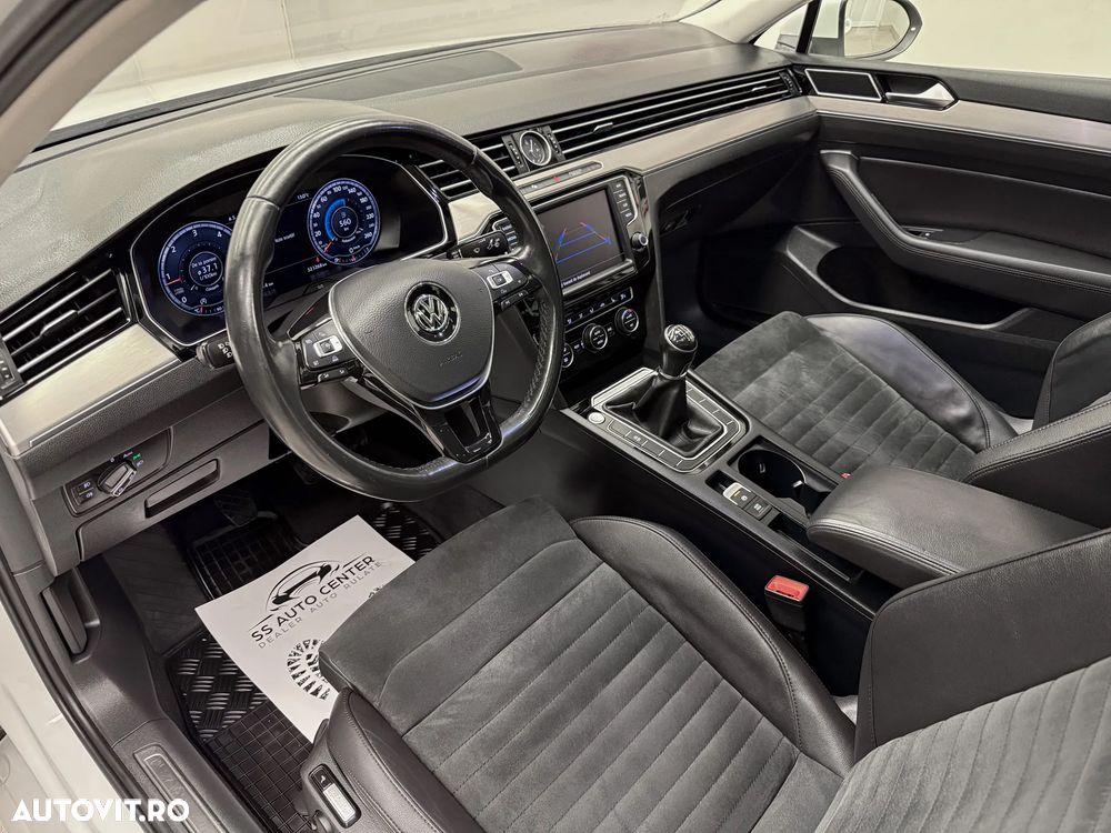 Volkswagen Passat 2.0 TDI R Executive - 24