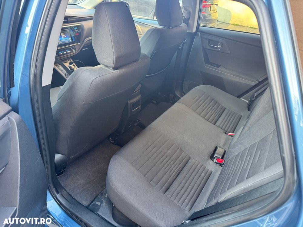 Toyota Auris - 5