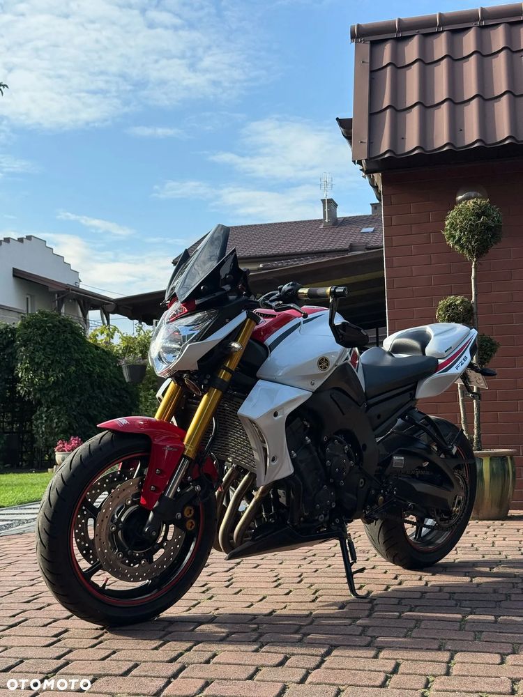 Yamaha FZ8 - 4