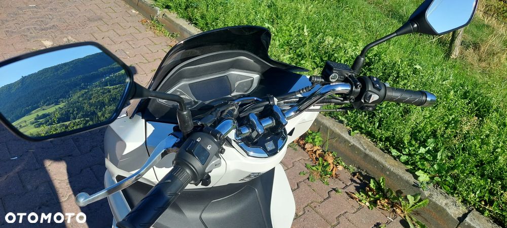 Honda PCX - 10
