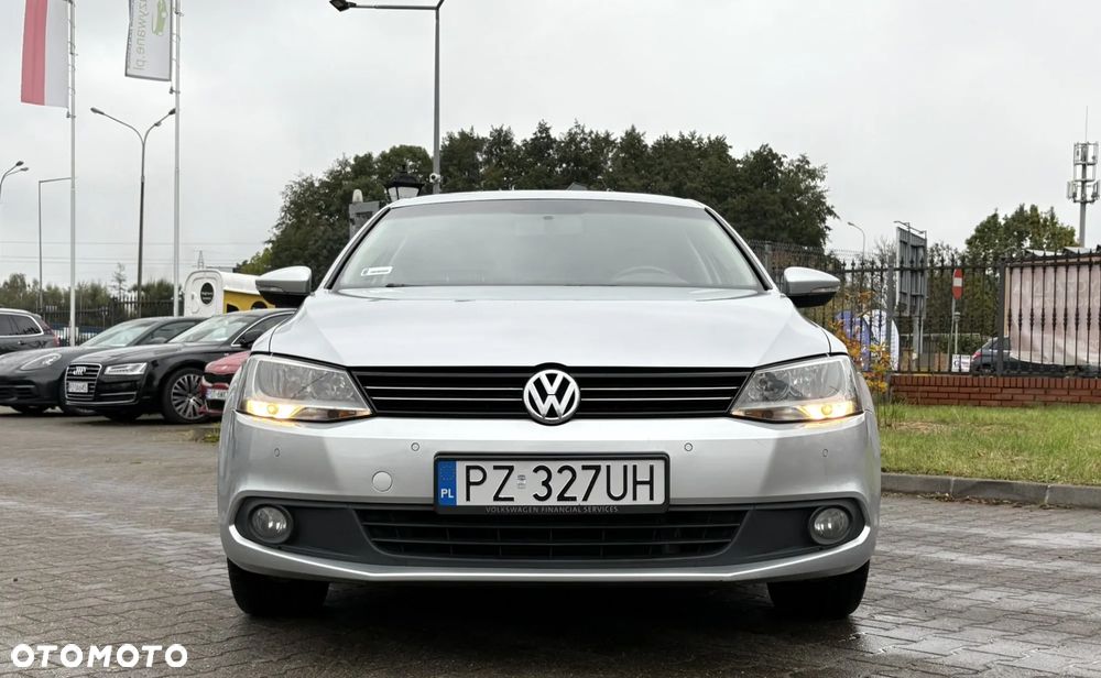 Volkswagen Jetta 1.4 TSI Comfortline - 2
