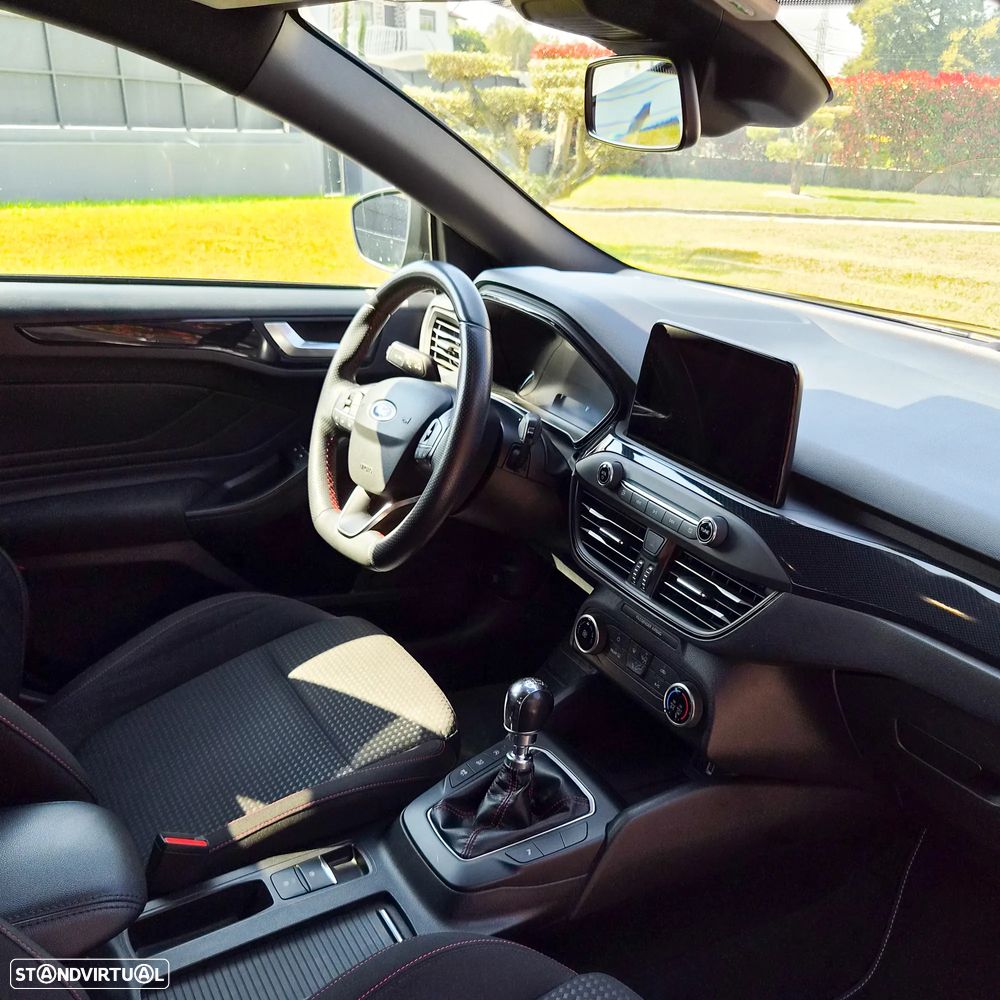 Ford Focus SW 1.5 TDCi EcoBlue ST-Line - 16