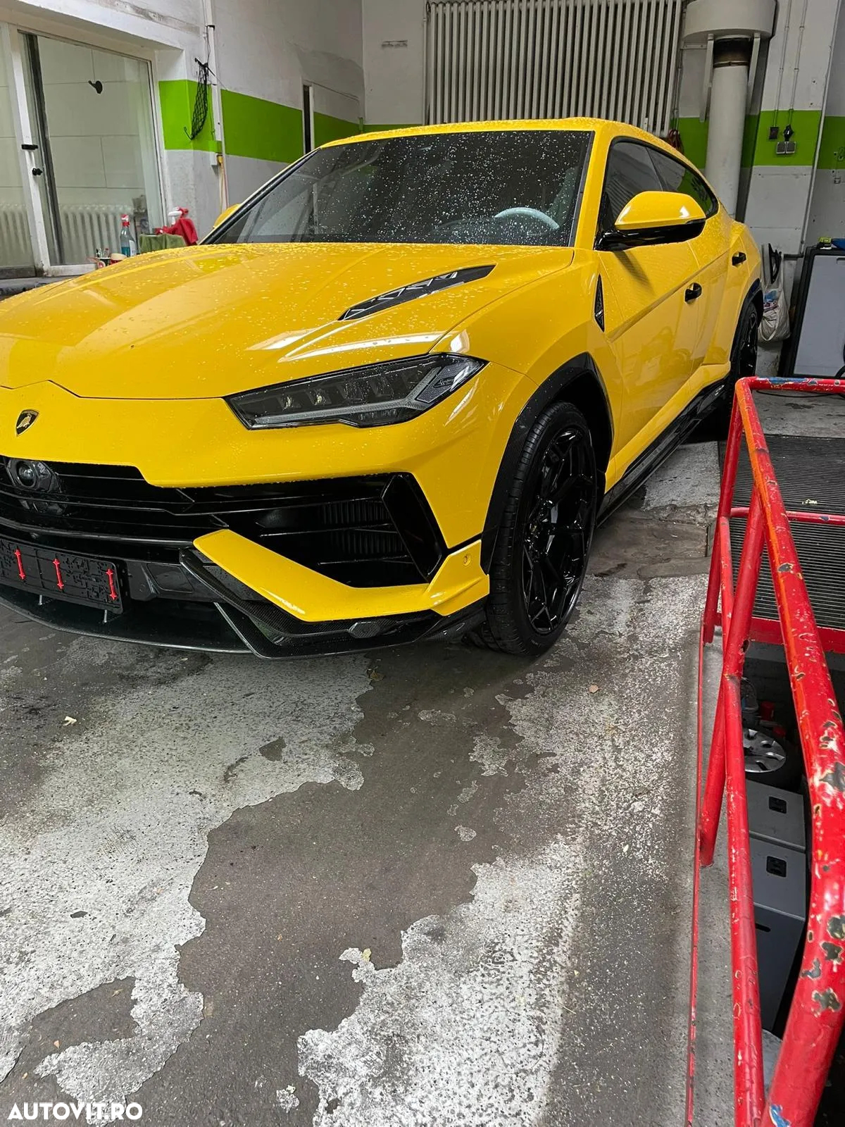 Lamborghini URUS - 2