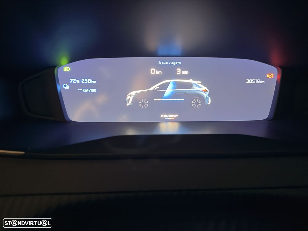 Peugeot e-208 Allure - 17