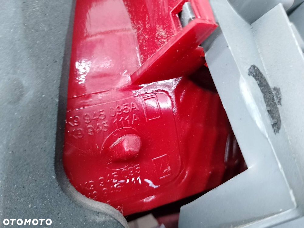LAMPA TYLNA LEWA VW GOLF V 1K9945095A KOMBI - 8