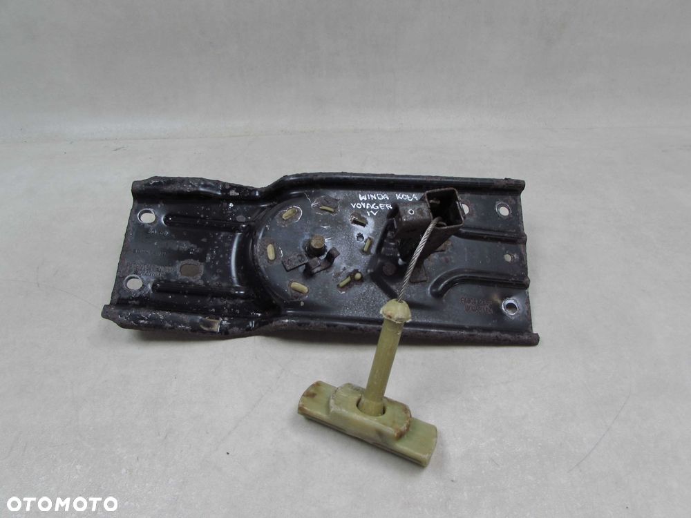 CHRYSLER GRAND VOYAGER IV 00-07 WINDA KOLA ZAPASOWEGO 04860958 - 1