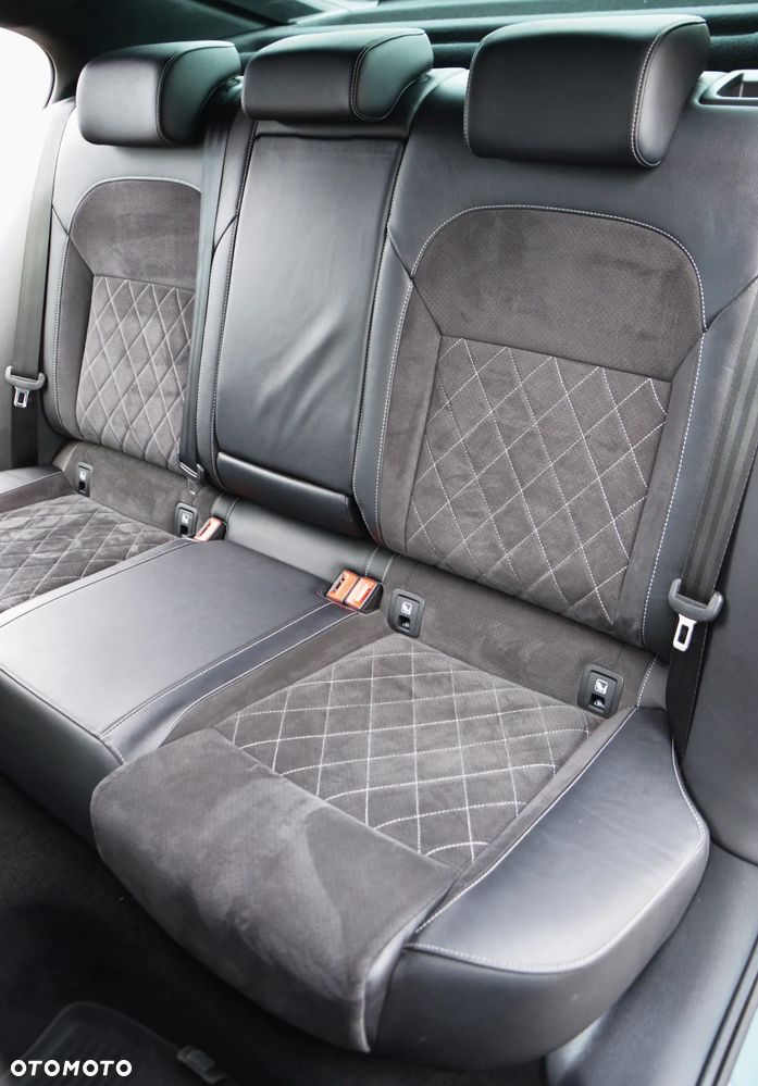 Skoda Superb 2.0 TSI 4x4 Sportline DSG - 32