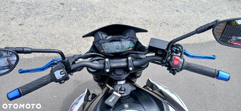 Suzuki GSX - 5