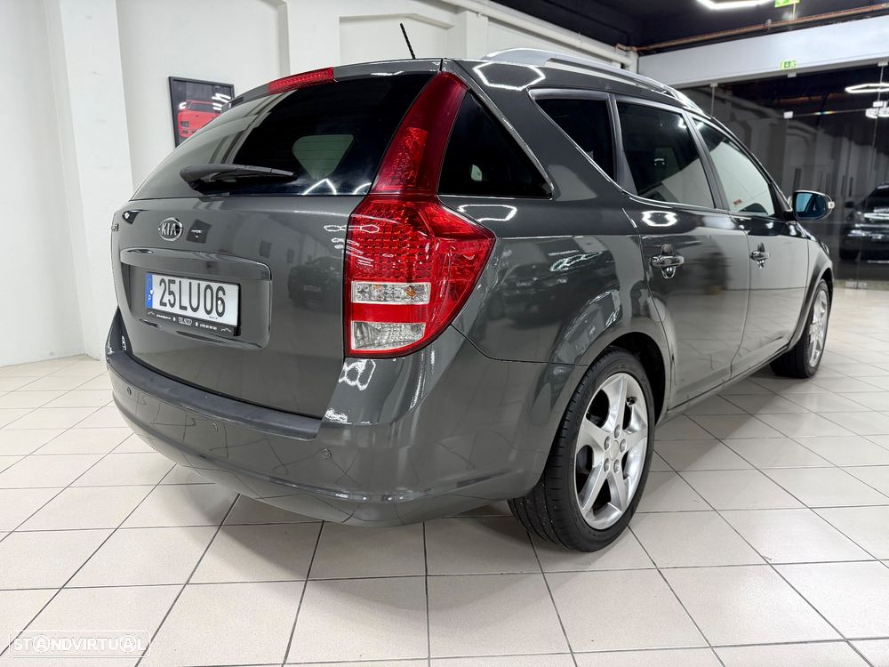Kia Ceed SW 1.6 CRDi TX ISG - 4
